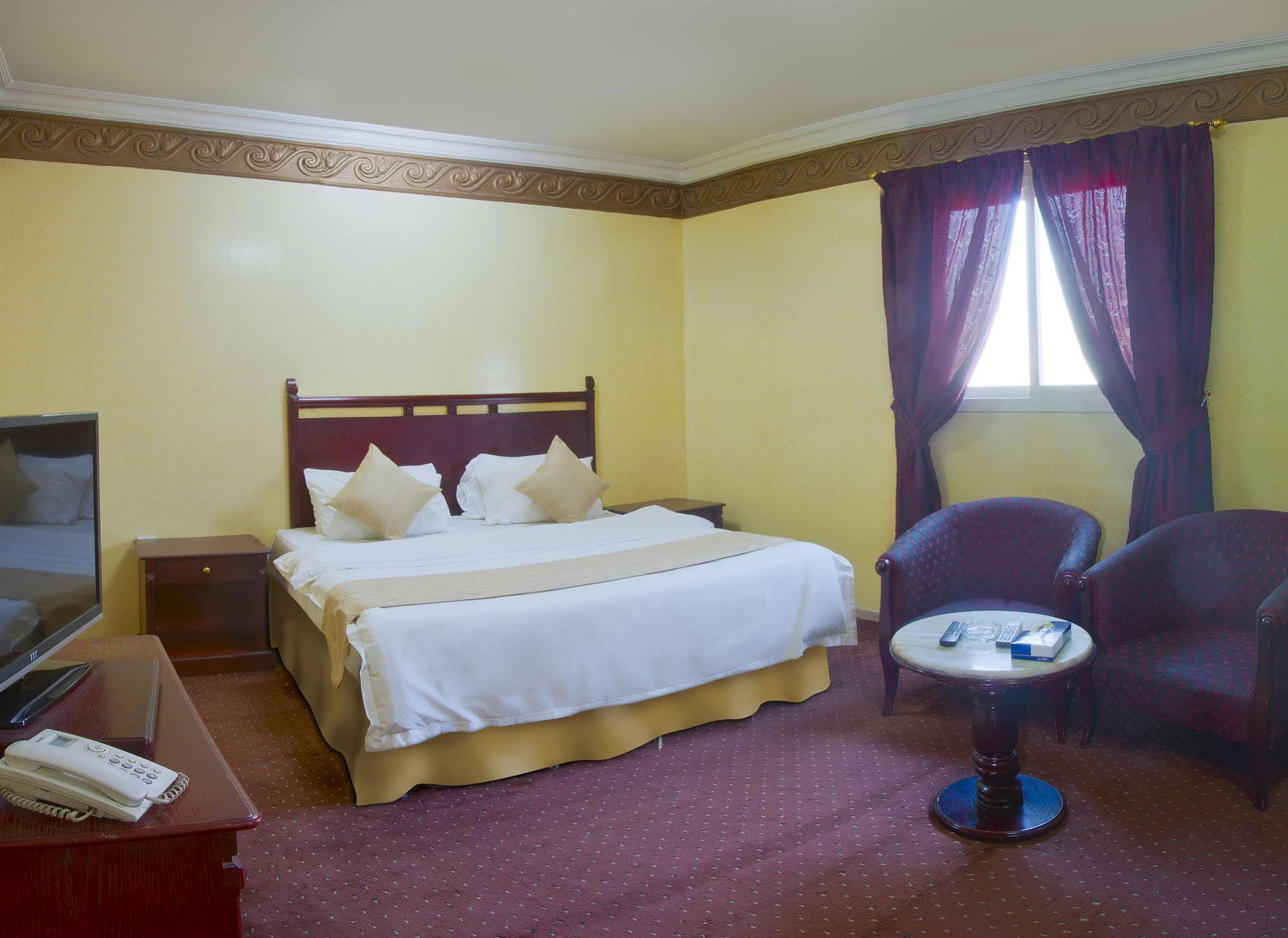 Al Farhan Hotel Suites Al Aqiq Riyadh Ngoại thất bức ảnh